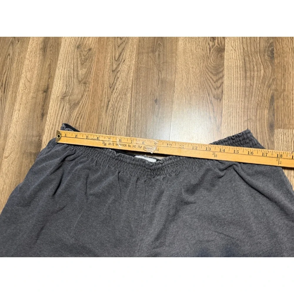 Champion Shorts Mens 2XL Gray Adult Gym Jersey Cotton Athletic Lounge Excellent
